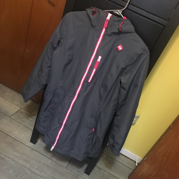 Helly Hansen winter jacket - Picture 2 of 3